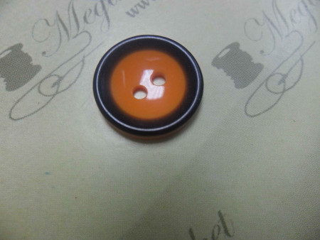 Пуговицы полиэстер 2 прокола 18мм в Калуге